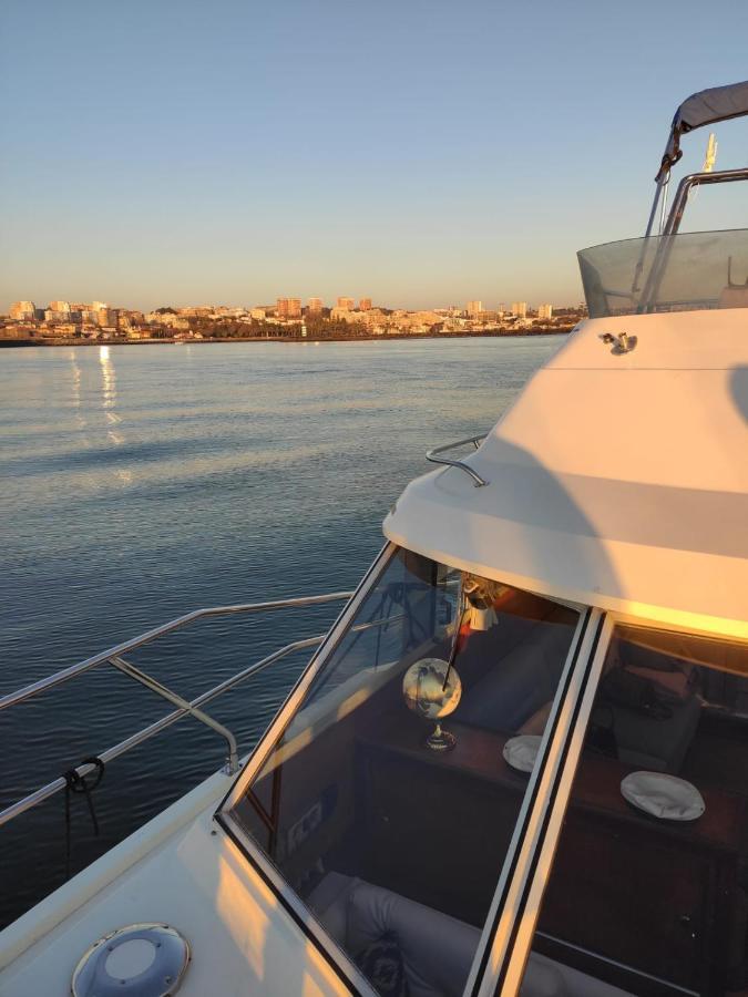 Diamantedouro - Boat Hotel Vila Nova de Gaia Eksteriør billede
